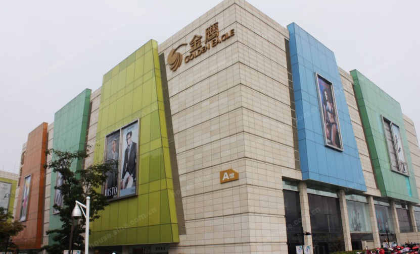 剑阁金鹰奥莱城